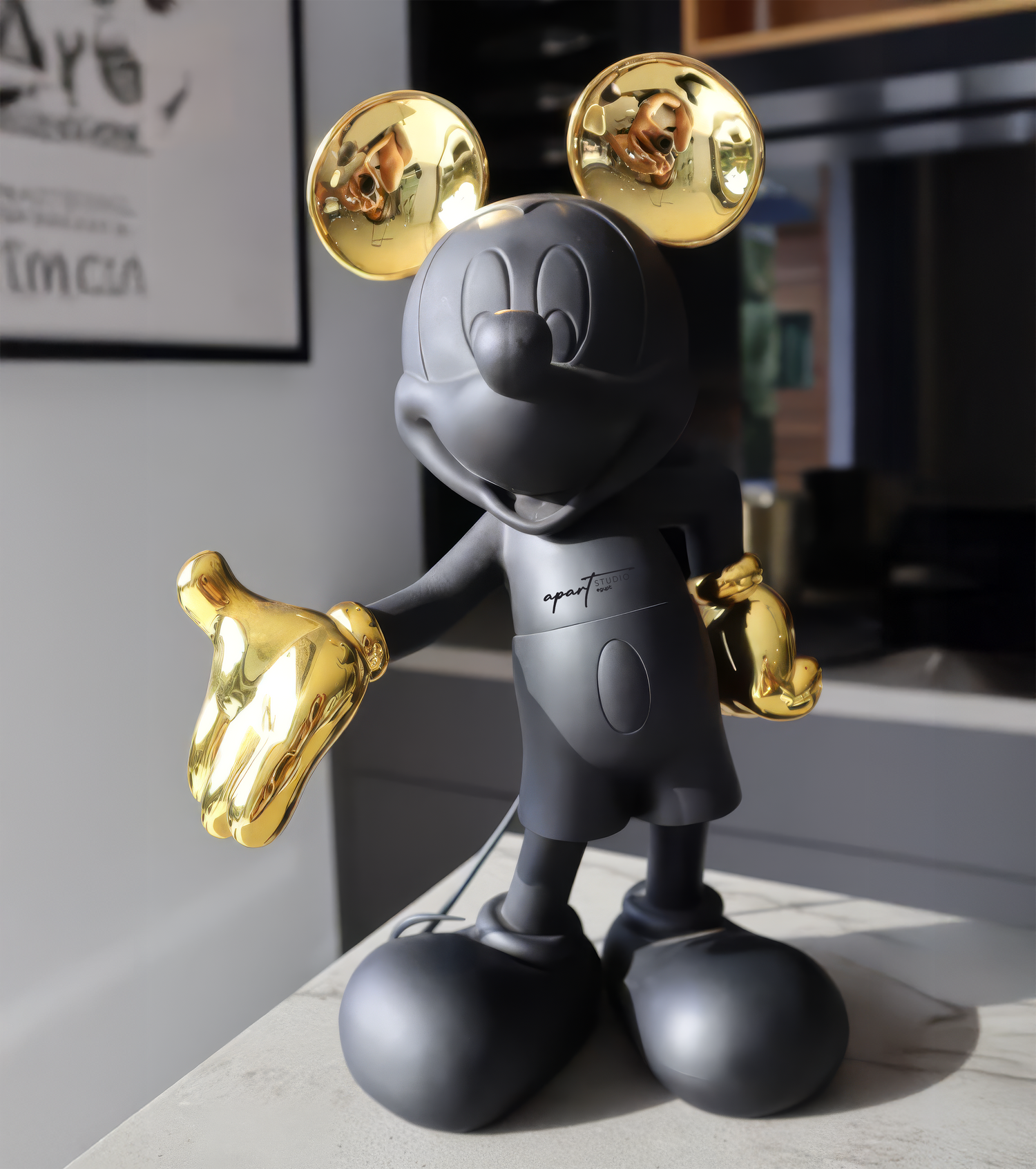 MODERN ART COLLECTIBLES SERIES